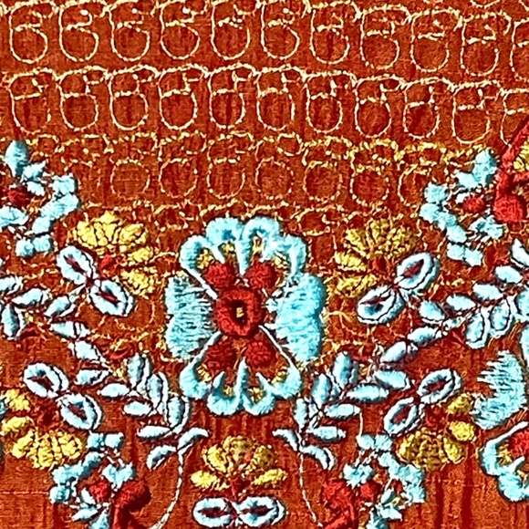 Vintage Embroidered Silk Kurta - Picture 9 of 12